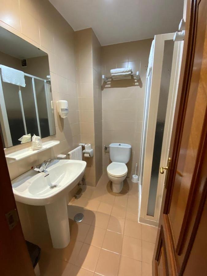 טאפיה דה קסרייגו Hotel Chiquin מראה חיצוני תמונה