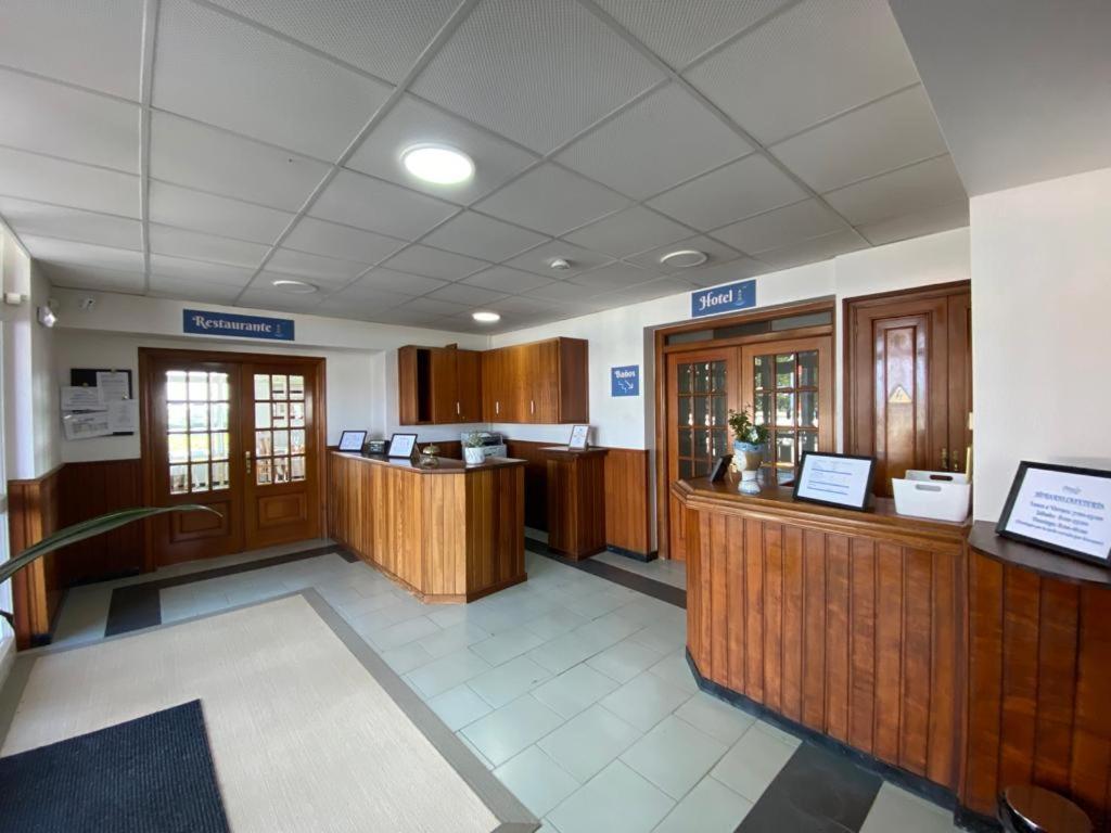 טאפיה דה קסרייגו Hotel Chiquin מראה חיצוני תמונה