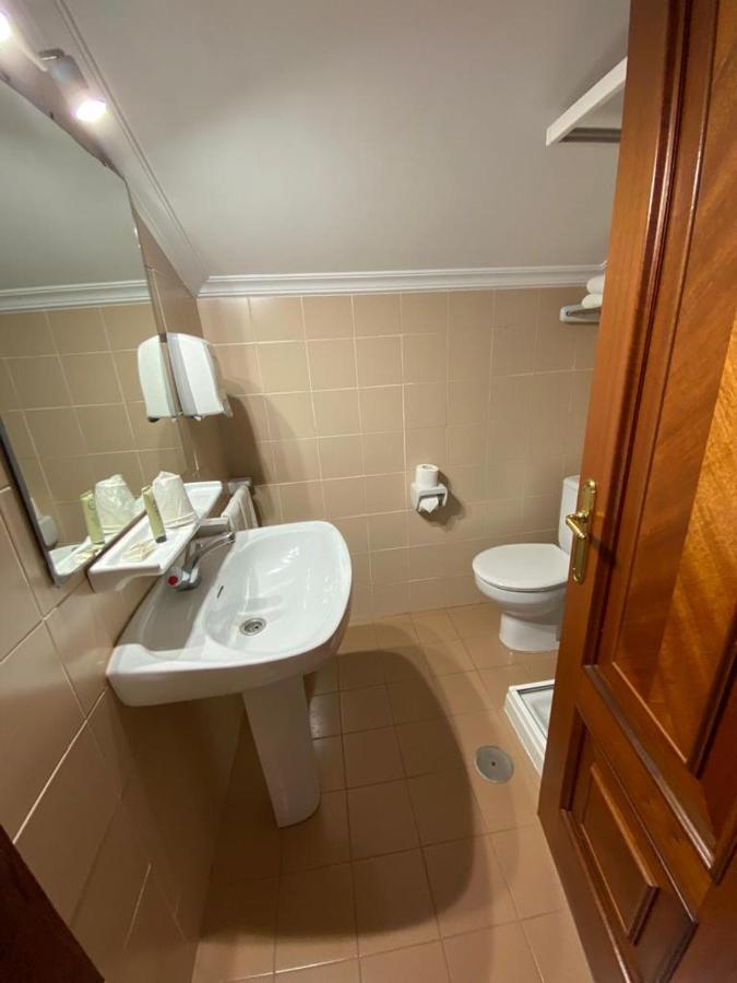 טאפיה דה קסרייגו Hotel Chiquin מראה חיצוני תמונה