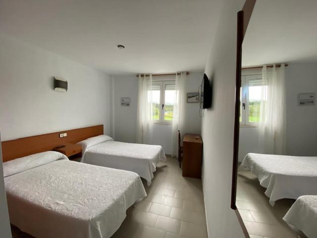 טאפיה דה קסרייגו Hotel Chiquin מראה חיצוני תמונה